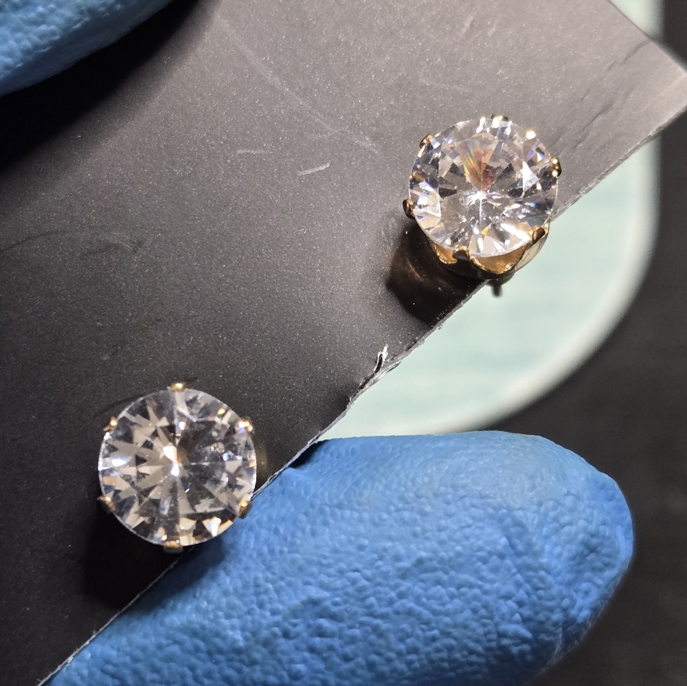 Gold tone CZ 2 carat solitare stud earrings new no returns